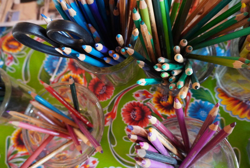 Ateliers arts plastique enfants, peinture, collage, modelage, création, jeu